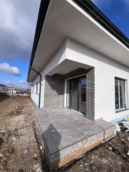 Persoana fizica vand casa unifamiliala Parter intrare Chinteni 170mp Cluj - 1