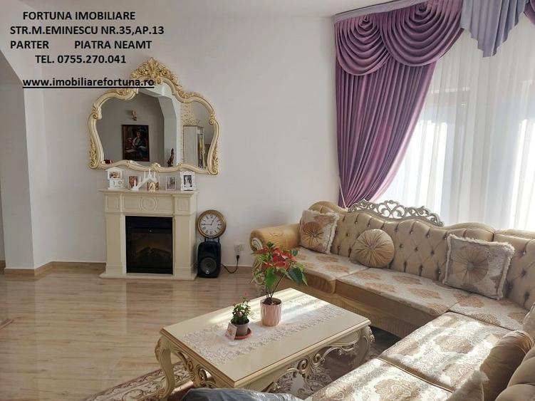 Casă cu 6 camere cu Teren 700 Mp în Exterior Est