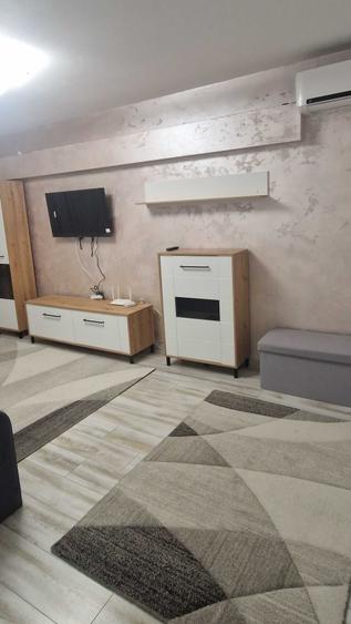 Apartament cu 2 camere decomandat în Galata