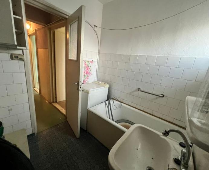 Apartament 3 camere decomandat Grivitei - 9