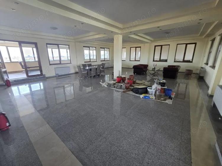 De închiriat Penthouse deosebit în zona Modern, 380 mp, Timișoara - 1