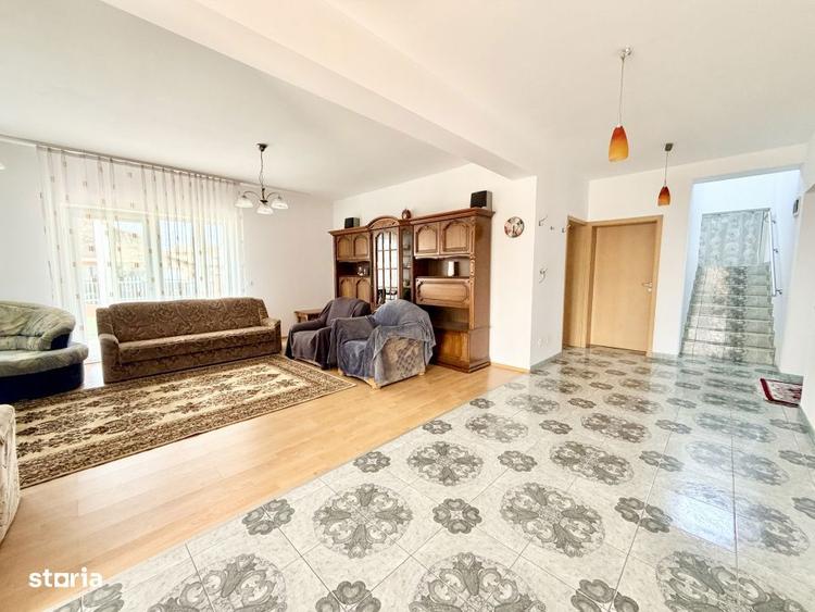 Casa individuala 8 camere Mosnita Veche ideala locuinta sau business - 5