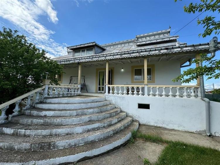 Casa demisol + parter de vanzare in Sat Vadu Rosca - Vulturu - 21
