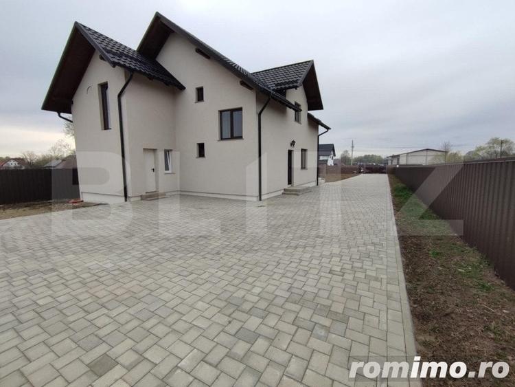 Casă cu 4 camere cu Teren 2500 Mp în Horodnic