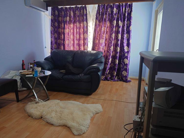 Apartament 3 camere. Sectorul 6 , teatrul masca - 5