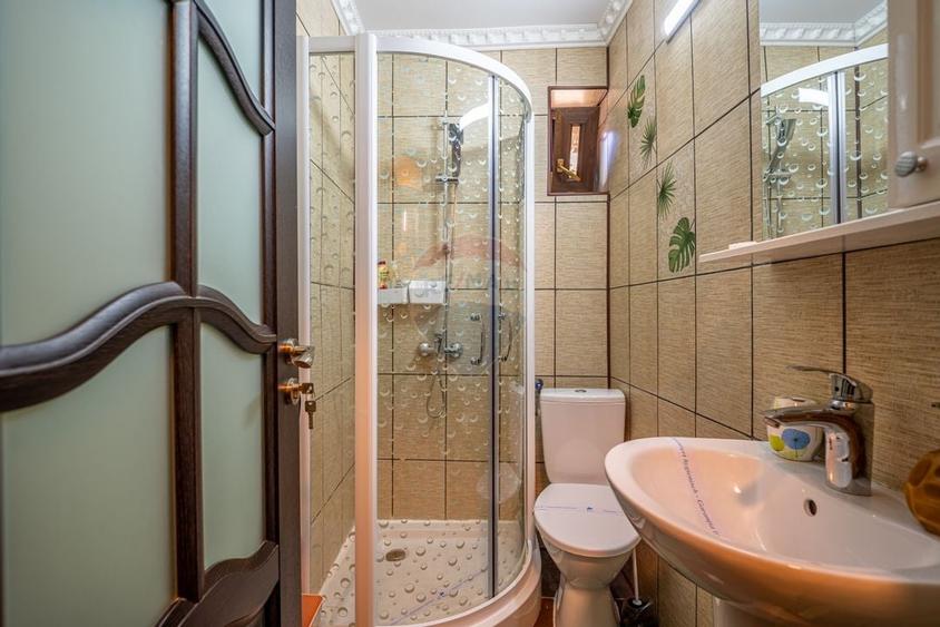 Vila moderna cu 2 corpuri in Busteni | Ideala pentru turism - 13