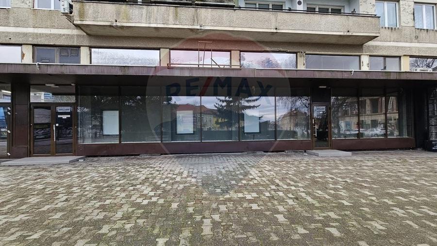 Spațiu comercial emblematic 340 mp | Centru Brașov | Teatrul Dramatic - 1