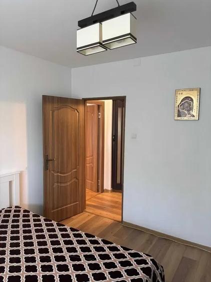 Apartament cu 2 camere semidecomandat, mobilat în 1 Mai