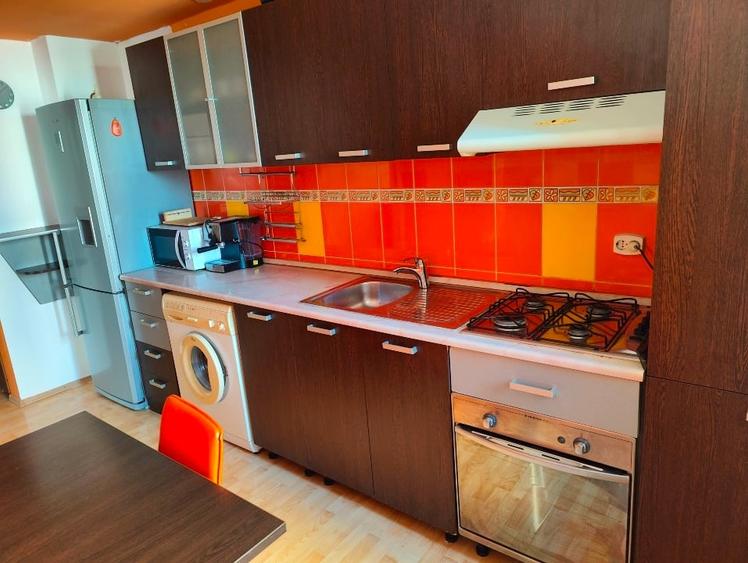 Închiriez apartament 3 camere Calea București Brașov - 11