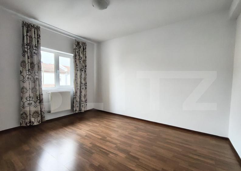 Casa 110 mp utili, curte proprie fata/spate, 2 niveluri, Car - 8