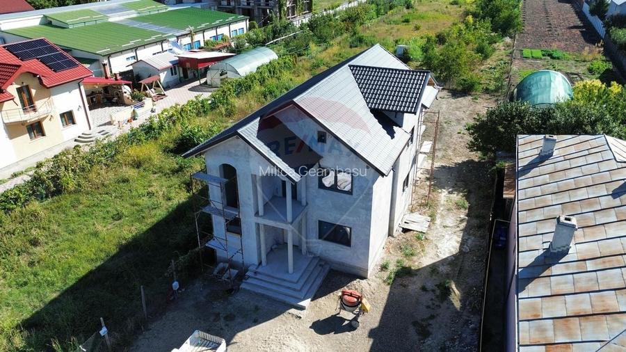 Casa / Vila 5 camere Fundatura Magura