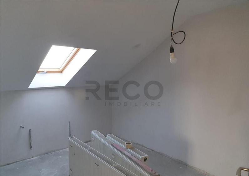 Teren Mare cu 2 case in Biharia. - 10