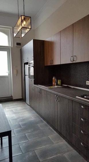 pe frumosul bld. 3 AUGUST lânga Catedrala MILENIUM la 5 minute Restaurant MERLOT - 17