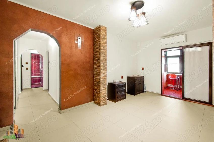Apartament cu 3 camere, Str. Nae leonard, etaj 3! - 2