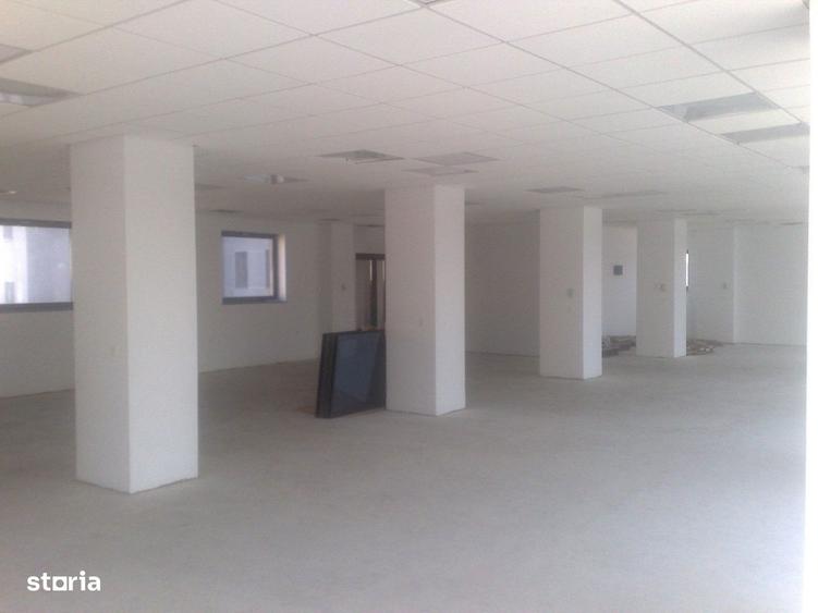Spa?iu ultracentral de birouri de inchiriat - 2