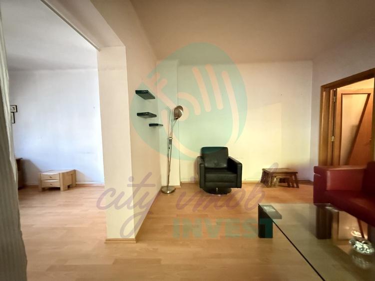 Casa pe parter, singura in curte, in Vatra Luminoasa - 7