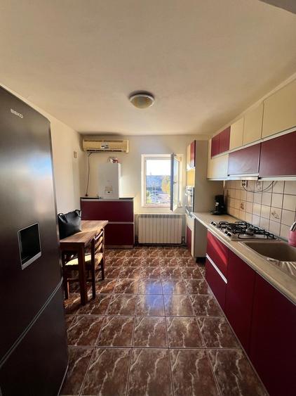 3 camere Decomandat stradal,Gaze-inel || - 4