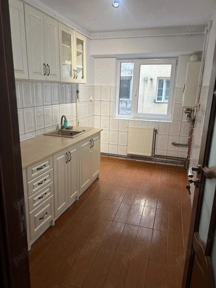 Apartament 3 camere decomandat zona excelenta, Baia Mare (blocul cu Don Pio) - 6
