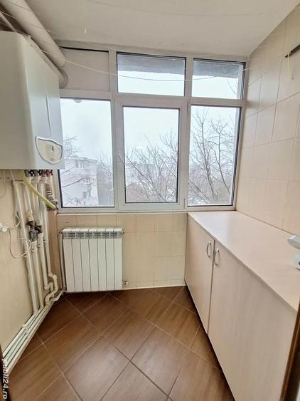 Apartament cu 2 camere decomandat Siderurgistilor Vest ( zona -Scoala nr 10) - 2