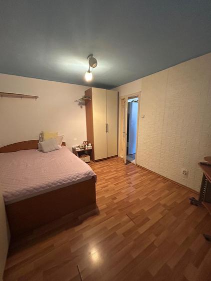 Apartament 2 camere -Zona Sud - etaj 4/4  -53mp - 47000 negociabil - 11