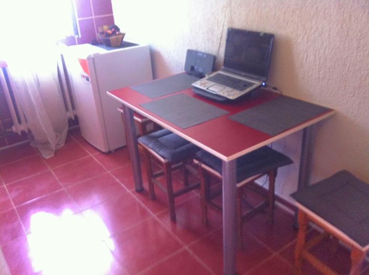 garsonieră decomandata, situata la etajul 1 in cartierul Cedonia - 8