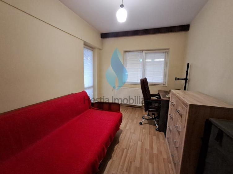 Apartament cu patru camere,doua bai,zona Dacia. - 1