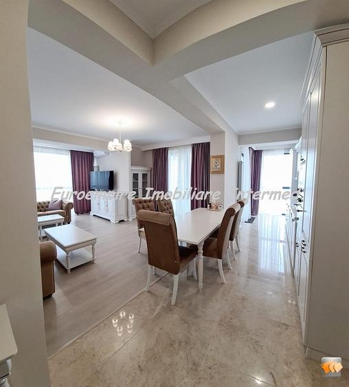 Apartament cu 3 camere, lux, zona FALEZA NORD - 1