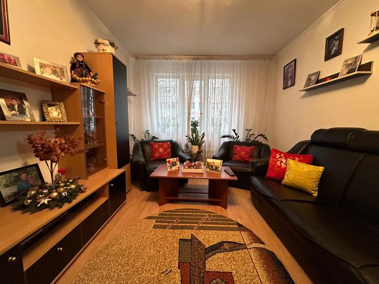 Titan 3 Camere Bloc 1978 Reabilitat 61 Mp Etaj 3 10 Min Metrou - 1