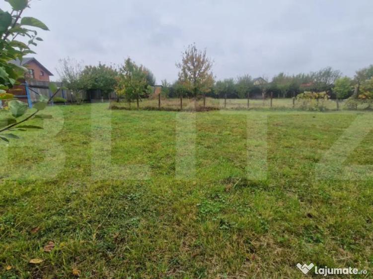 Teren Intravilan Harman cu utilitati , ingradit si casauta d - 9