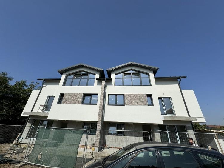 Casă la alb. 4 camere P+1+M  125 mp, com. Berceni central,  99.000 euro - 3