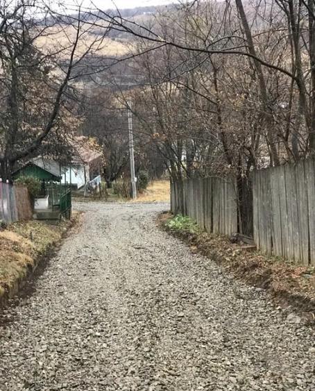 Teren intravilan 700 mp Breazu, str. Vinului utilit? - 2