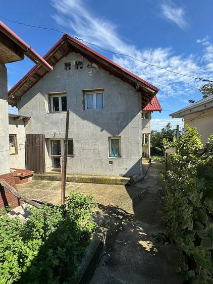 Vand casa cu mansarda - 4