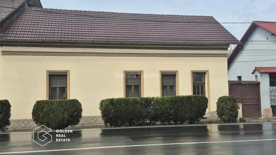 Casa cu teren de 958 mp, oras Lipova Casa cu teren de 958 mp, oras Lipova