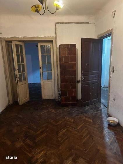 Apartament 3 camere 80,40 mp decomandat Vila veche tip bloc - 2