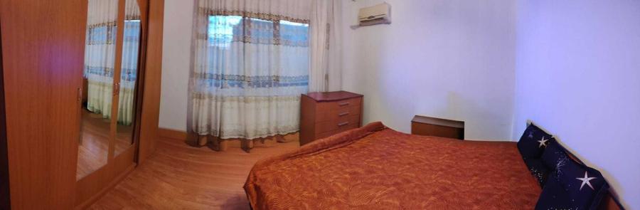 Direct proprietar inchiriez apartament 3 camere BLD. 1 Decembrie - 2