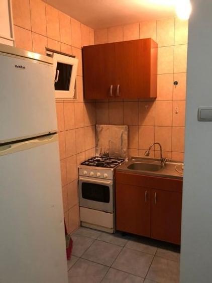 Berceni, Piata Resita, str. Costila - 3