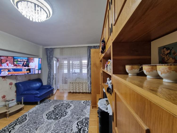 Apartament 3 camere- bloc deosebit- boxă proprietate - 3