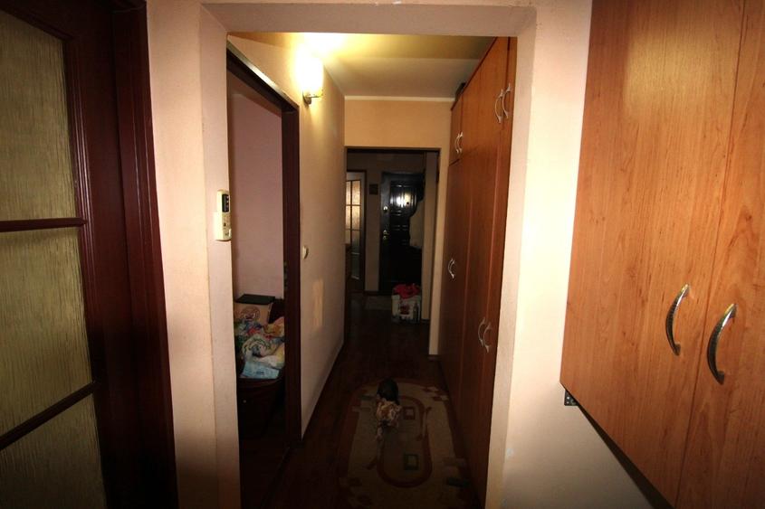 Apartament cu 3 camere, decomandate in Micro 16 - 11