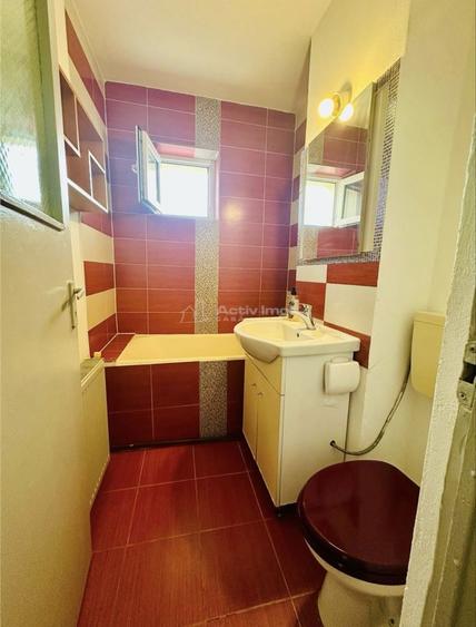 Inchiriez apartament cu 2 camere - 1