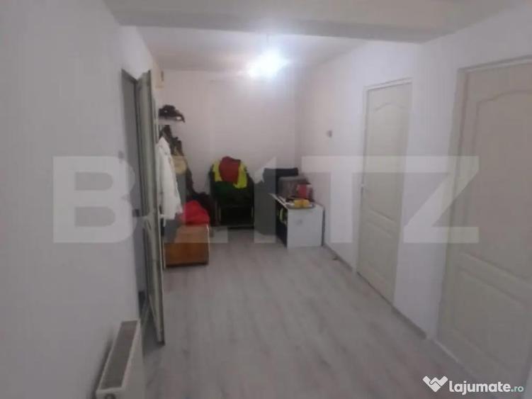 Apartament la casa 4 camere - Bucium - 1
