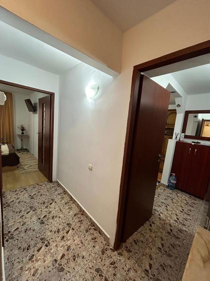 Inchiriez apartament cu 2 camere str. CLOSCA - CETATE - 4