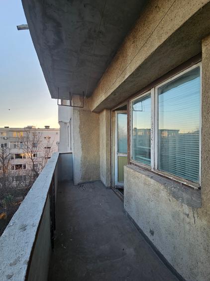 Anda 2 Camere Decomandat Necesita Renovare Bloc 1985 - 8