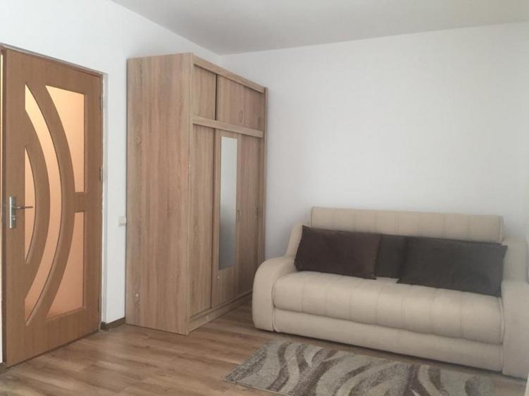 Rahova-10 minute de Unirii-Garsoniera mobilata in bloc nou! - 1