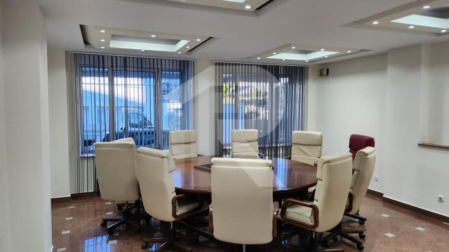 Spațiu premium birouri sau clinică, 2 corpuri, 12 parcări, lift, terasă - 7500 E - 13