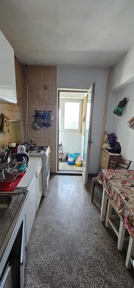 Vanzare -3 camere - Pantelimon - Piata Delfinului- Sector 2 - 9