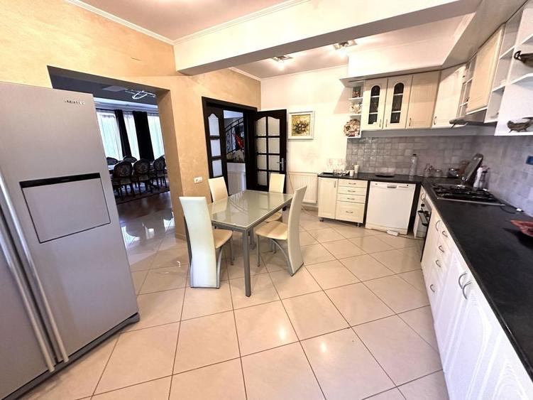 Casa premium cu piscina ,4000 mp teren in Lugasu de Jos ,langa Alesd. - 3