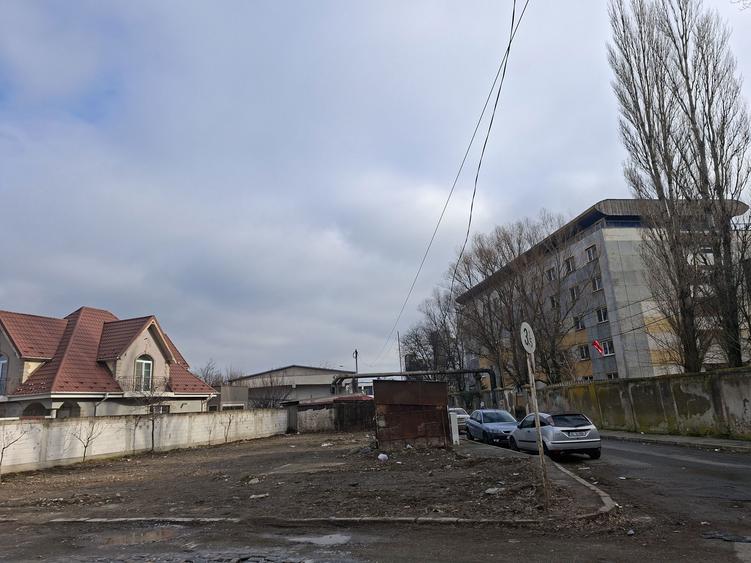 Teren intravilan 400mp langa Faleza Dunarii - 1