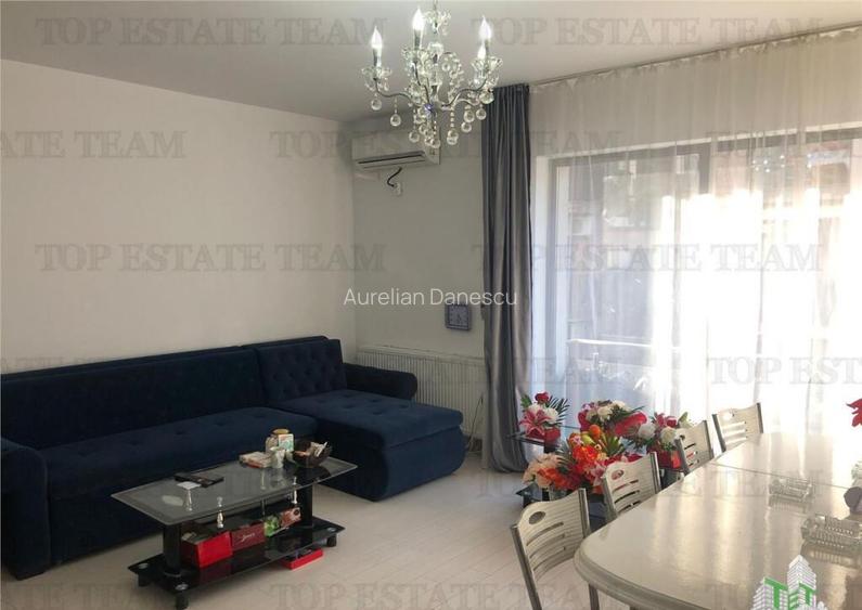 Apartament 3 camere si 2 locuri de parcare, de in Fundeni