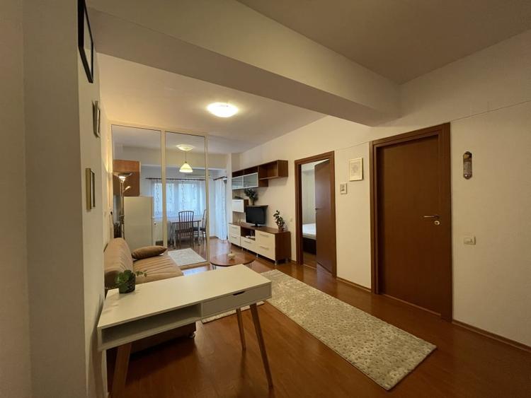 Apartament cu 2 camere de inchiriat in zona Marriott - 1