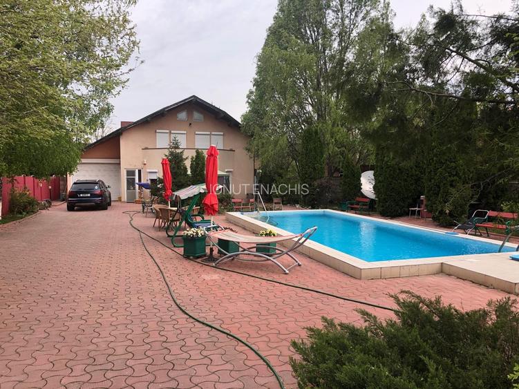 VANZARE CASA VILA